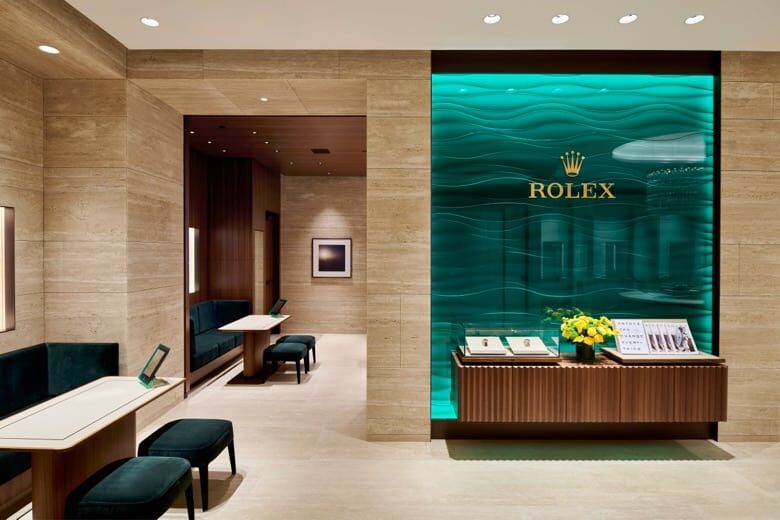 rolex-generic-store-asset-cover3-portrait