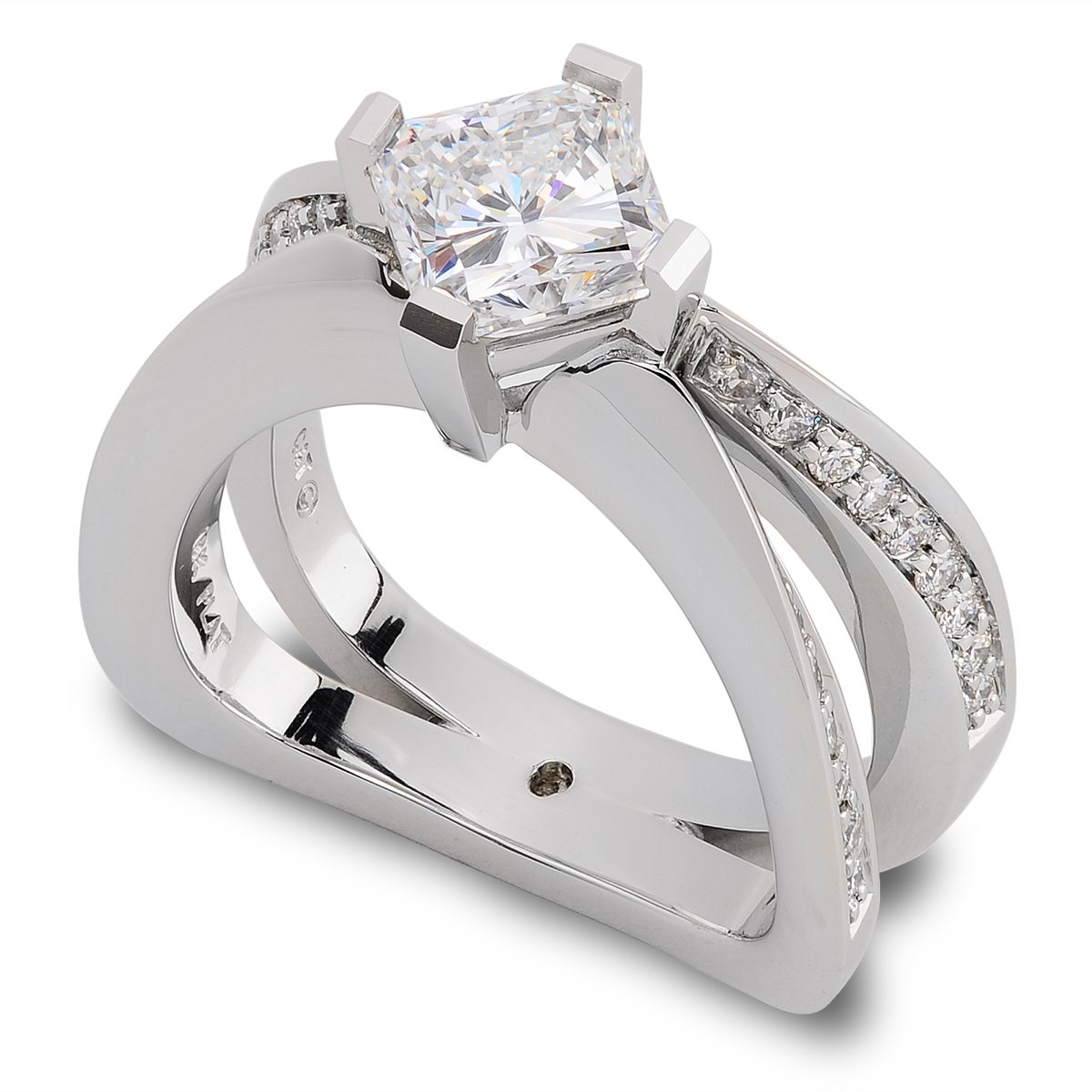 Evolve Square Radiant Cut Diamond Engagement Ring