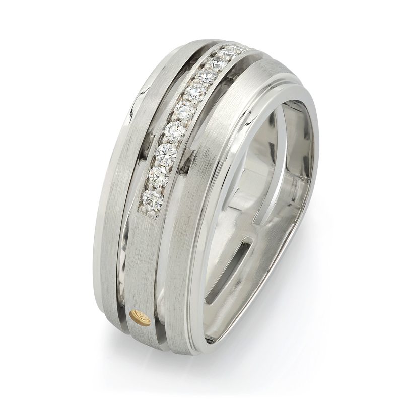 Deco White Gold and Diamond Men’s Wedding Ring