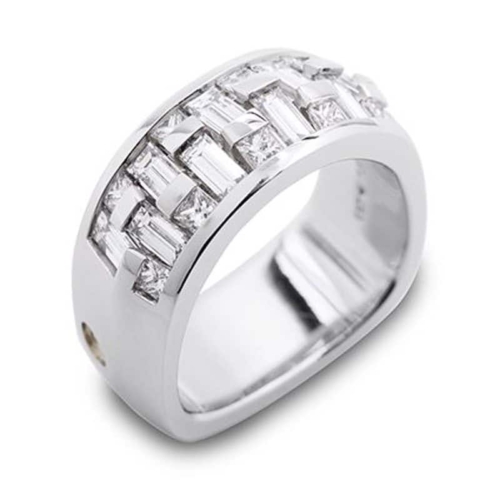 Crescendo Baguette and Princess Cut Diamond Platinum Ring