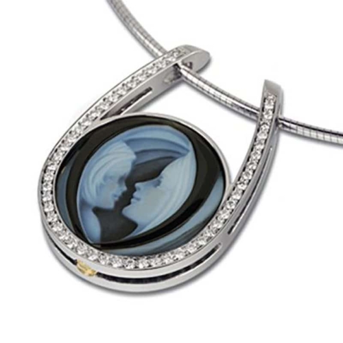 Interlace Hand Carved Agate Cameo Pendant