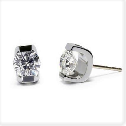 axis round brilliant cut diamond stud earrings