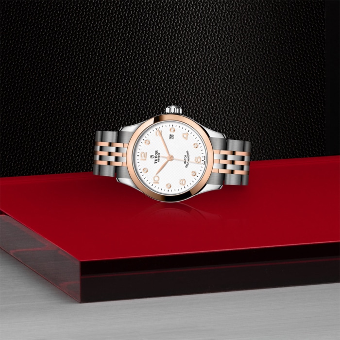 TUDOR 1926 - Image 3