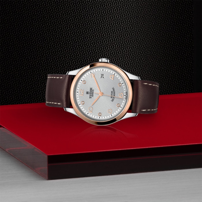 TUDOR 1926 - Image 3