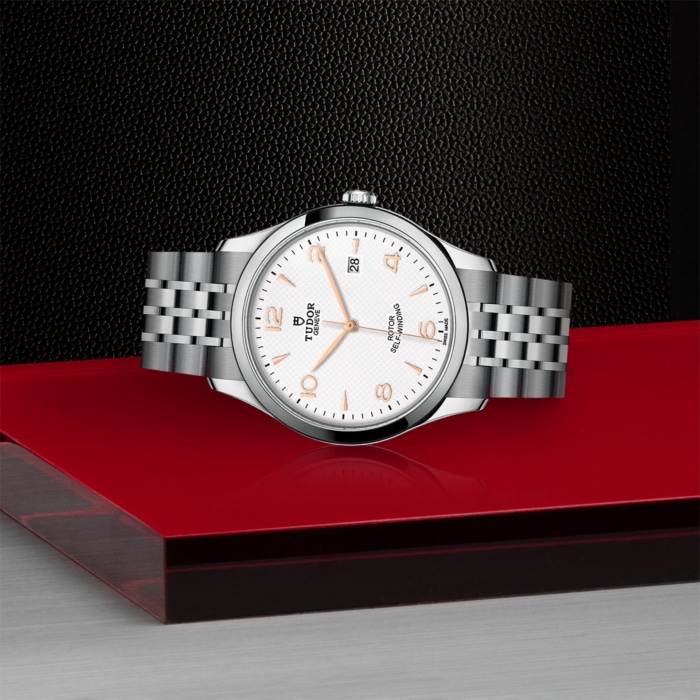 TUDOR 1926 - Image 2