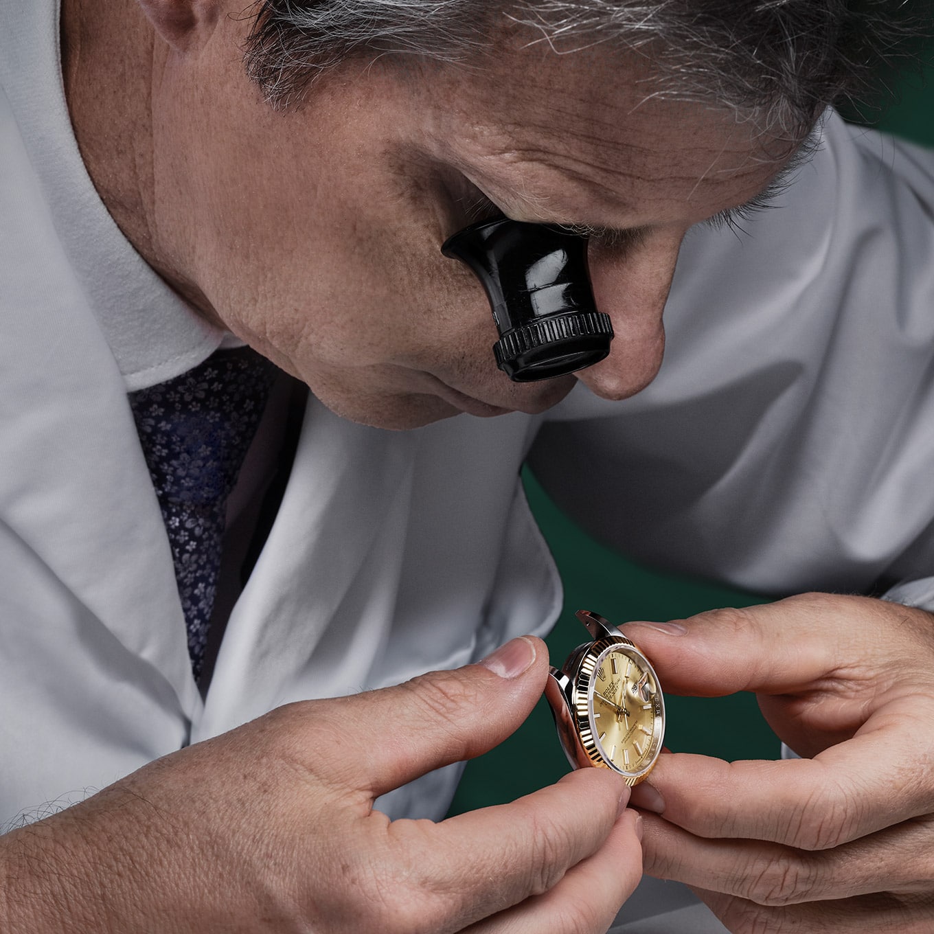 Rolex servicing procedure assessment of the watch.