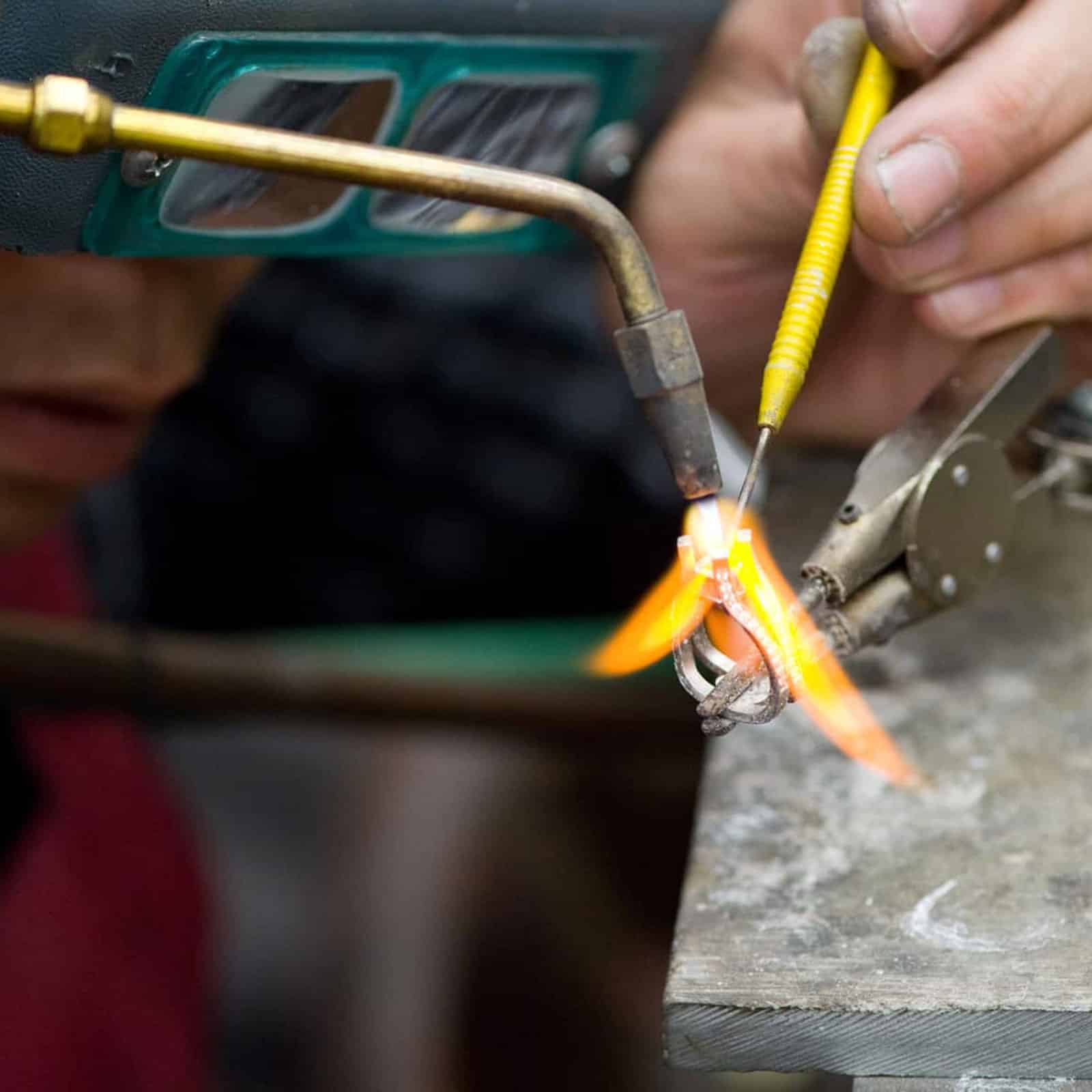 Professional Approach to Repair Jewelry