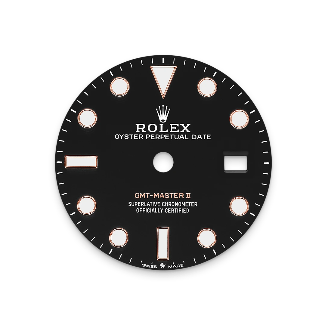 m126711chnr-0002_dial Black dial