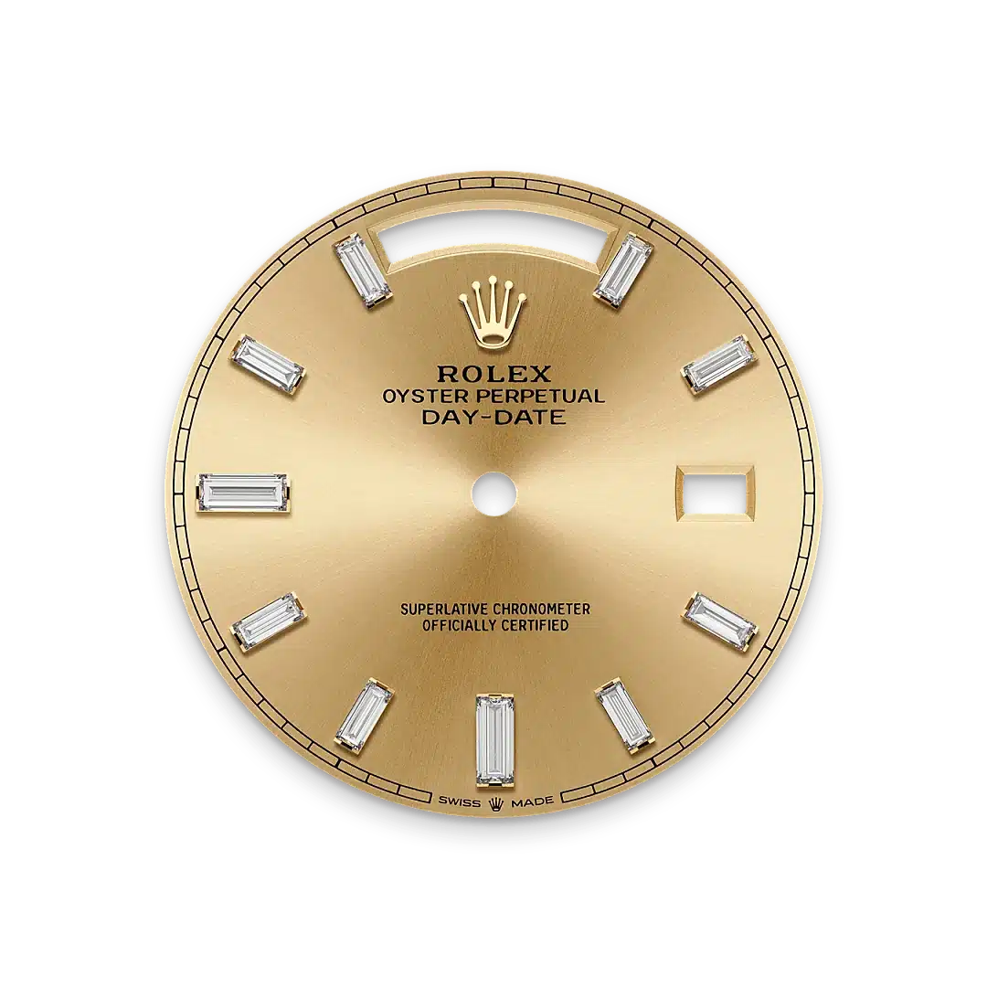 m228348rbr-0002_dial Champagne-colour dial