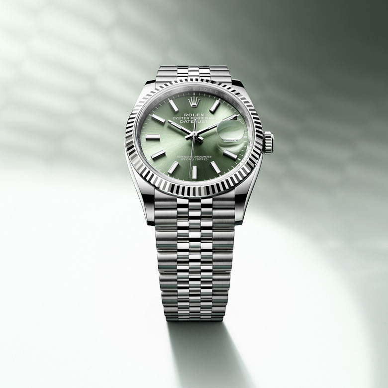 rolex-collection_banner-datejust-m126234-0051_2210jva_001-portrait Datejust