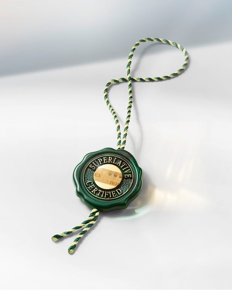rolex-watches-superlative-chronometer-certification_sceau_lumiere_lancia-portrait Land Dweller