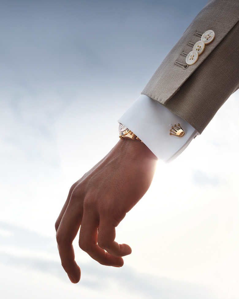 rolex-festive-RolexCufflinks_2403jva_001-1080-1920-portrait Rolex accessories